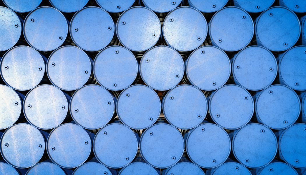 API data reportedly show a hefty weekly rise in U.S. crude supply