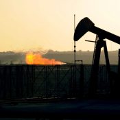 Bahrain’s Biggest Oil Find Since 1932 Dwarfs Reserves