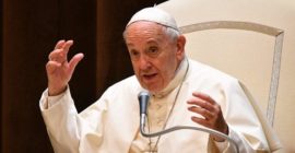 Pope Francis Criticizes Continued Search for Fossil Fuels at Meeting with Oil Executives